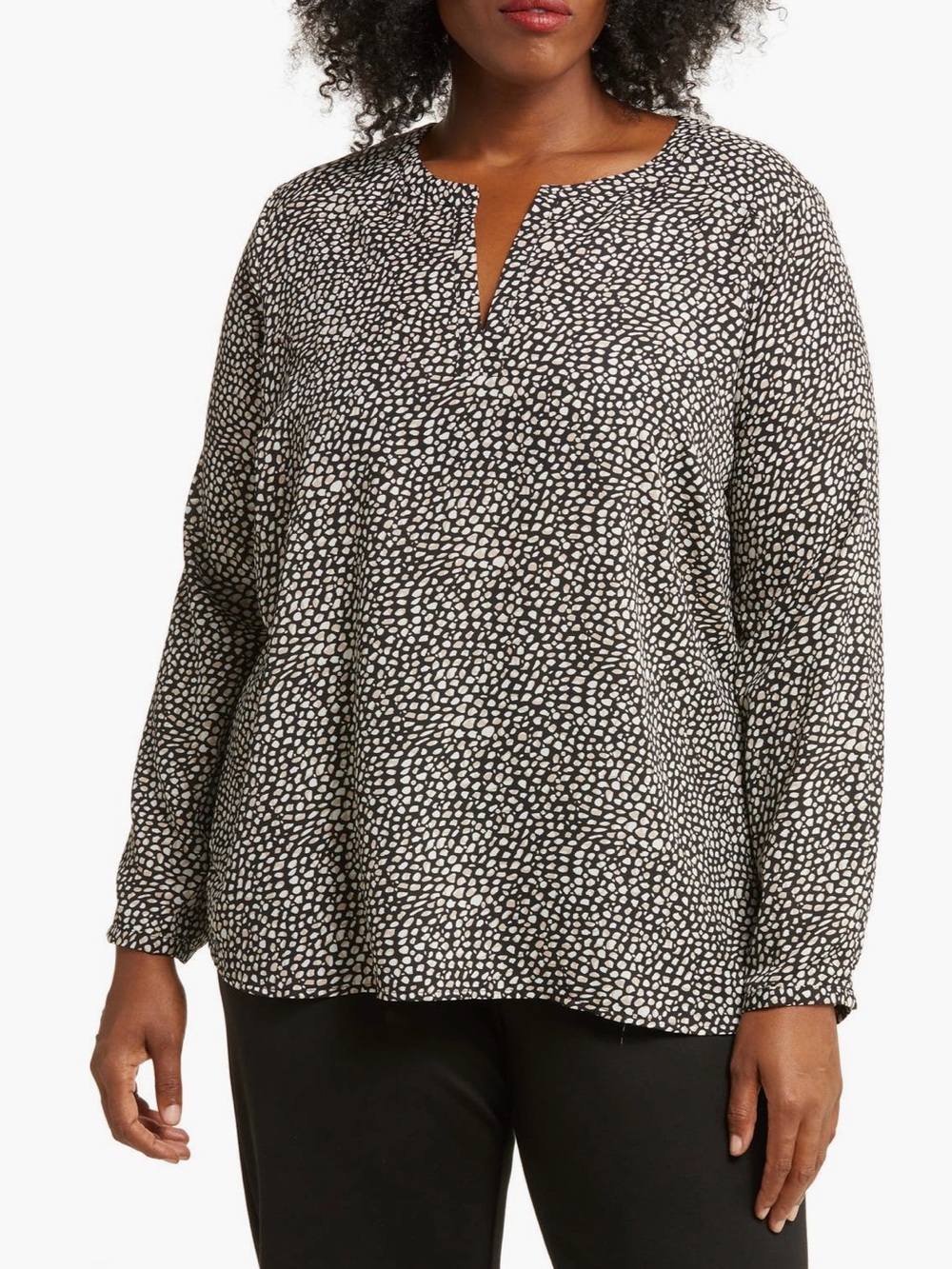 Pleione Patterned Split-Neck Blouse - Picture 5 of 6